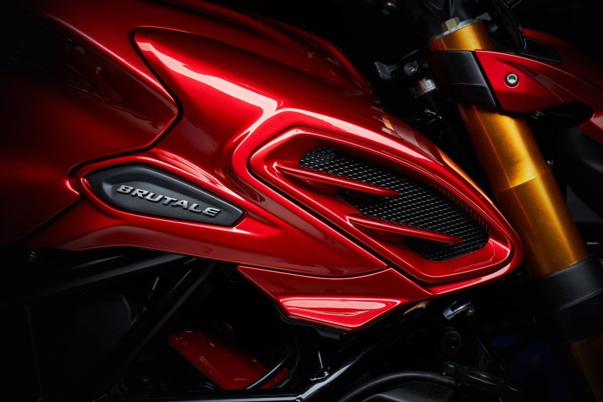 MV Agusta Brutale 950 Serie Oro 2026: la rivoluzione 